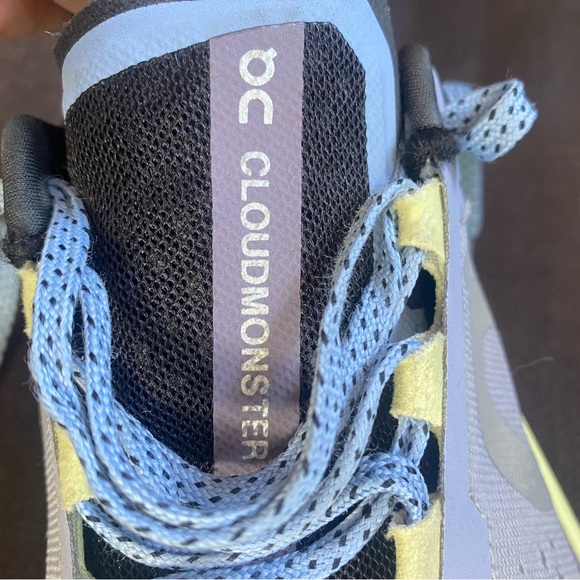 ON CLOUDMONSTER - Picture 5 of 7